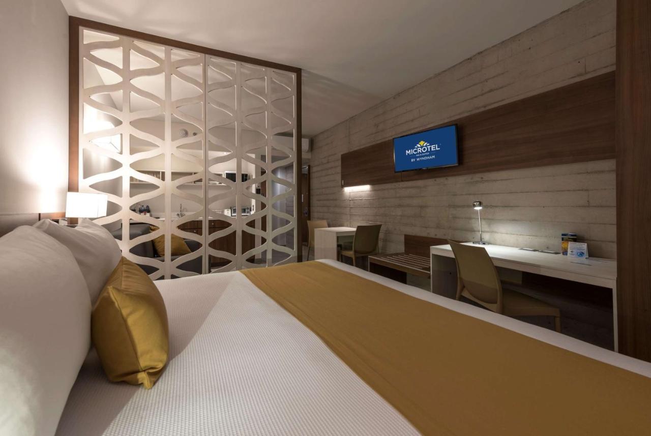 Microtel Inn & Suites By Wyndham Guadalajara Sur Palomar Exterior foto